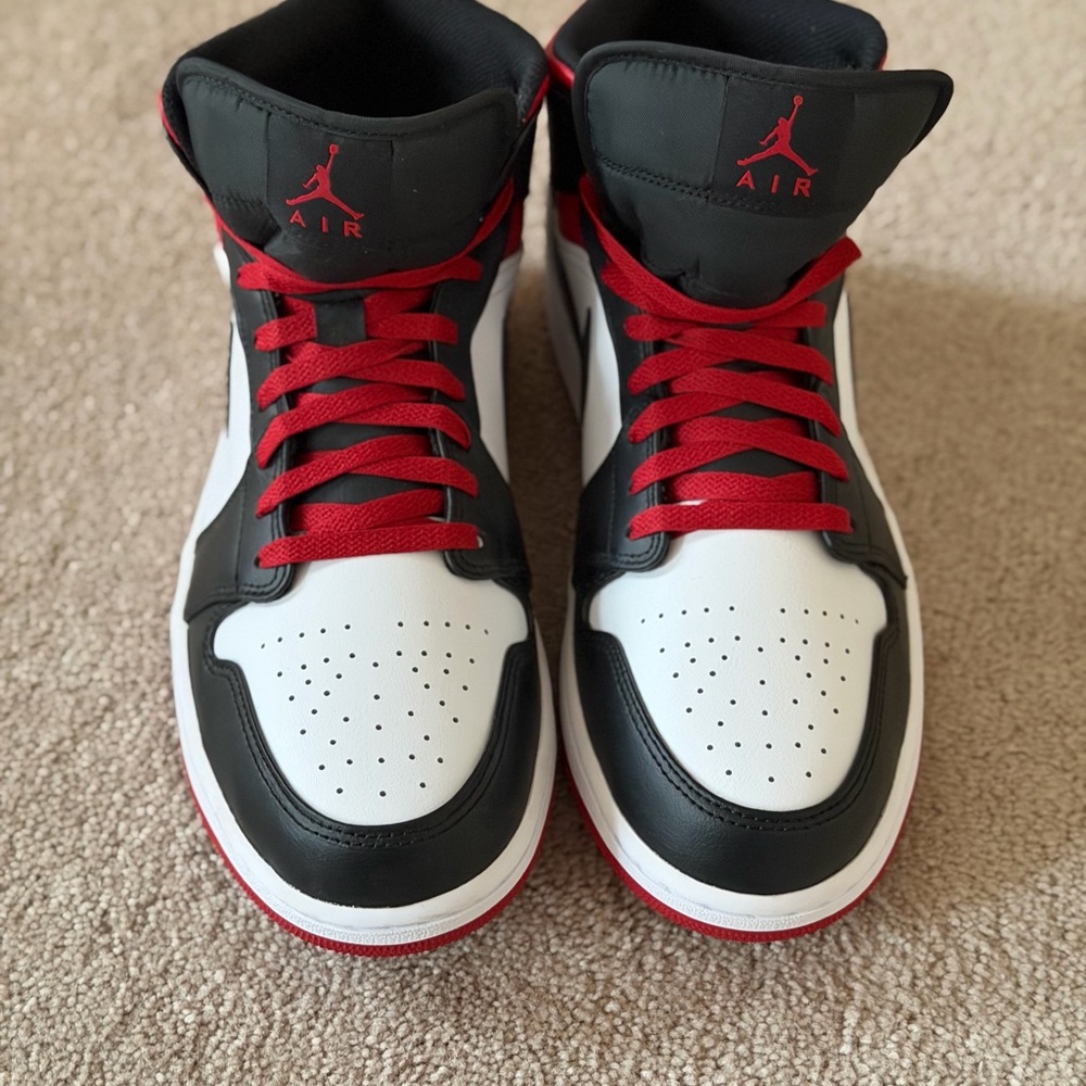 Jordan Men's Black, Red, and White Sneakers